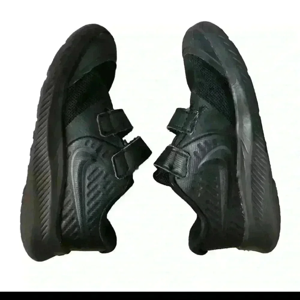 Nike Boys Black Star Runner 2 Grade SchoolShoe 9C